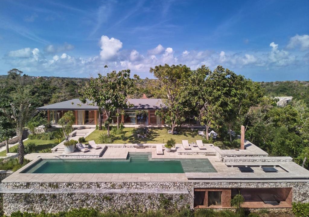 Uluwatu Villa | Villa Lebar - Hilltop 3 Bedroom Private Home with Sauna, Ice bath and Jacuzzi with Vast Ocean and Volcano Views