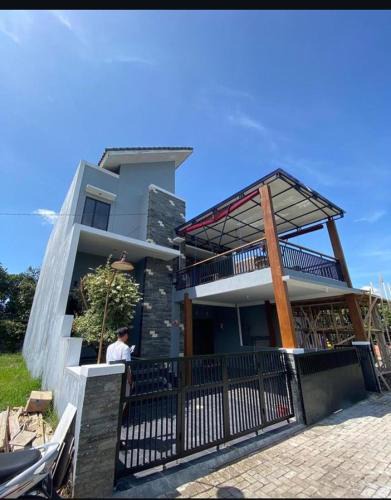 Batu Villa | Villa Oentoeng 1 Private Pool 3 Kamar