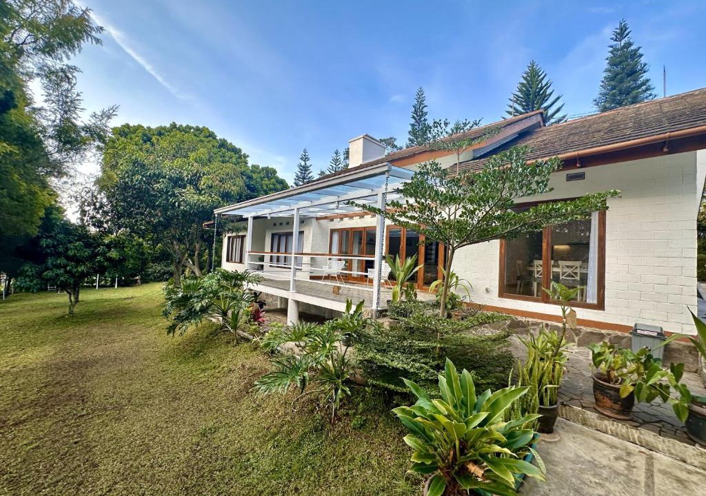 Ciburial House | Villa Putih Le Cordon