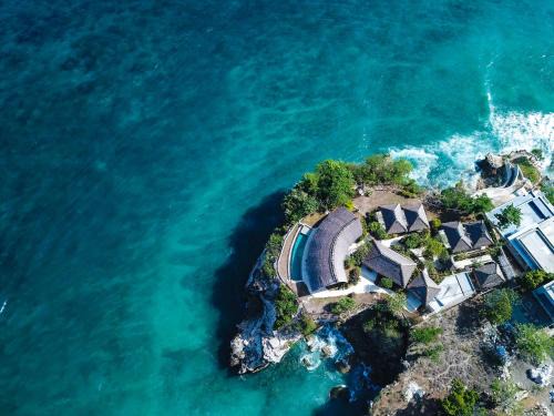 Mushroom Bay Villa | Villa Tanjung