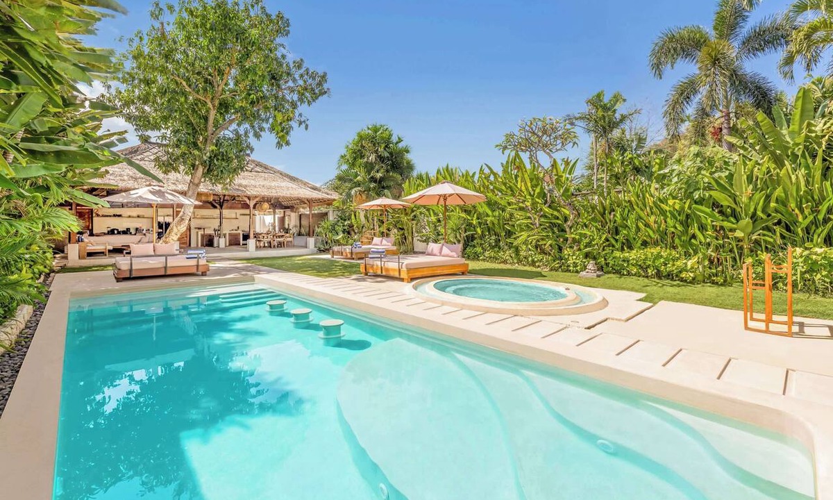 Petitenget Villa | Villa Toscana - Huge 7BDR with 3 Pools