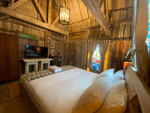 Bukit House | Wooden Cabin In Jimbaran - Magnolia Suite