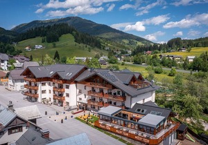 4 (+2) Family Suite deluxe (half board) - Apart- /Wellnesshotel Dachsteinresort in Rußbach am Pass Gschütt