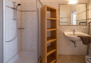 Apartment in "Chalet Central - Top CC8" in the Ski Area with Shared Sauna & Balcony in Königsleiten