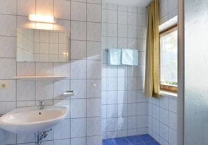 Doppelzimmer, Dusche, WC Frühstück - Gasthof Gruberhof in Söll