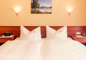 Double Room 2 - Pension ANNA, Apartments & Comfort Rooms * in Keuschen