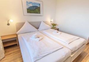 Ferienwohnung 6 "Untersberg", Nichtraucher, 2 Schlafzimmer, Sat-TV, 4 Sterne, max. 6 Personen in Anger