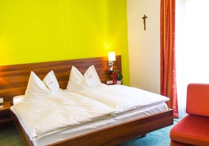 Garden Suite - Pension ANNA, Apartments & Comfort Rooms * in Keuschen