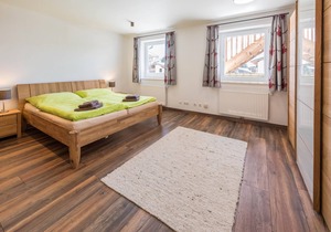 Modern vacation apartment "Chalet Hirsch for 6 persons" in the skiing area in Königsleiten