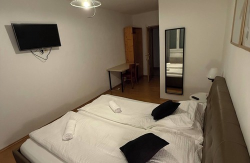 Ansfelden Hotel | 1 room 59€ (double bed 2person)