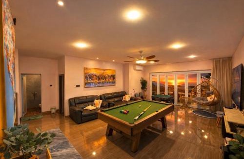 Batam Villa | 17 Pax Private Villa, Ferry Terminal Shuttle & Breakfast