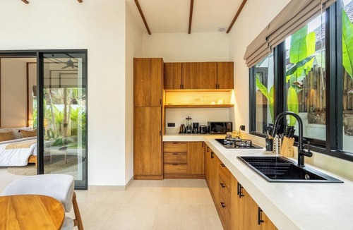Penestanan Villa | 1BR Poolbliss Ubud | Bath and Walk to Alchemy