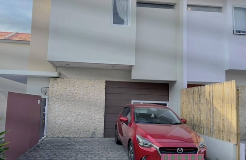 Bukit House | 2-bedroom house with Private Pool in phenomenal Bali with AC