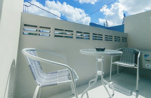 Padangsambian Klod House | 201`Last Minutes Deal ! Room 201. 1st Cleanest & Affordable Guest House In Bali.