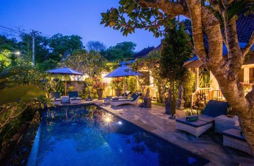 Mushroom Bay Resort | 221 Garden Cottages