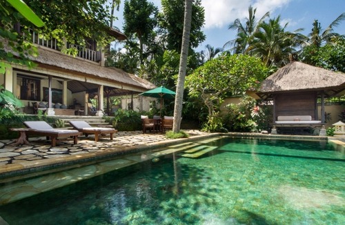 Sayan Villa | 2BR Family Villa – Pool & Garden View