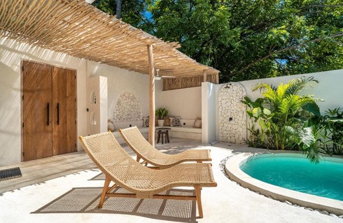 Gili Air Villa | 2BR pool villa,2 min from Gili Air sunset