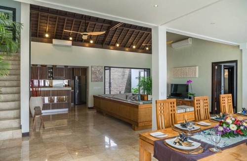 Kuta Selatan Villa | 3 BDR Sunset Villas in Nusa Dua