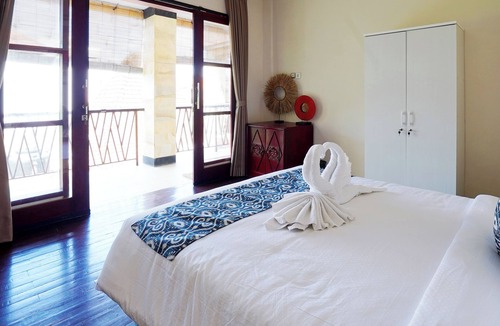 Sanur Kauh Villa | 3 Bedroom Pool West Sanur - Lake House