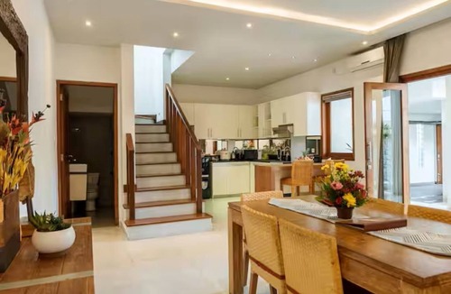 Sidakarya Villa | 3 BR Pool Villa - 200m walk to Seminyak Square