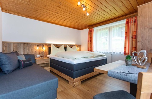 Hinterthal Apartment | 30 m² Apartment ∙ 1 bedroom ∙ 2 guests
