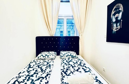 Liesing Apartment | 3BR Apartment; Near Atzgersdorf Park, 11-Min Walk