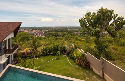 Bukit Villa | 4 BR Villa with Jimbaran Bay View, Near GWK. FREE airport pick up
