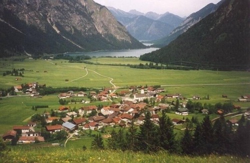 Heiterwang Apartment | Adorable Holiday amidst the majestic Alps, near the ski lift