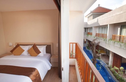 Jungut Batu Resort | Affordable Double Suite with Pool View