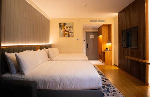 Batam Hotel | Aglow Hotel Harbor Bay Batam