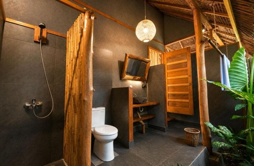 Sipura Island Hotel | Akar Mentawai