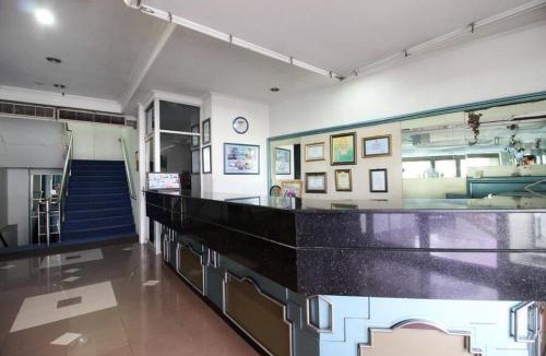 Central Yogyakarta Hotel | Akur Hotel Malioboro Mitra RedDoorz