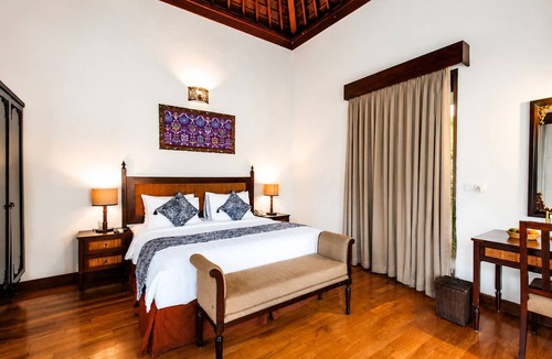 Seminyak Hotel | Aldeoz Grand Kancana Villa Bali