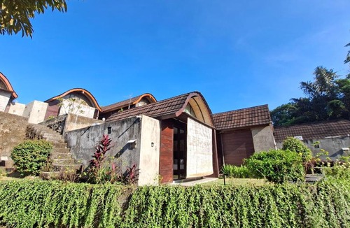 Penatih Hotel | Alice villa