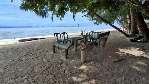 Raja Ampat House | Angga Homestay