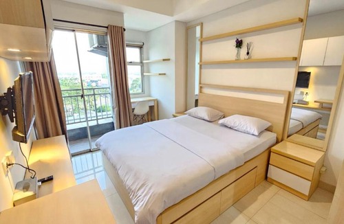 Pinang Apartment | Apartement Springwood By LiviRooms Tangerang
