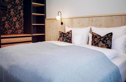 Mittelberg Apartment | ApARTment 2 - 2 bedrooms, south terrace & garden - WalserART