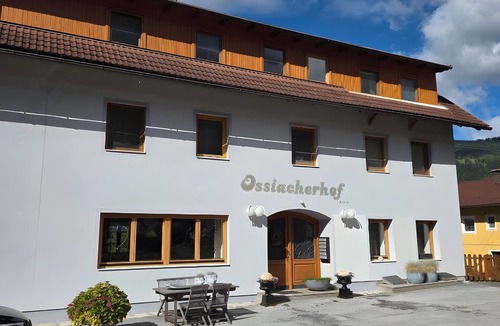 Altossiach Apartment | Apartment '3 Merlschober' with Lake View, Private Garden and Balcony