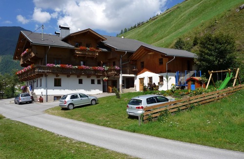 Innervillgraten Apartment | Apartment Gutwenger on the sunny slope of Innervillgraten