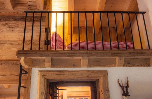 Elbigenalp Apartment | Aplin-style mountain apartment Oui with a fantastic view of the mountains and the Lech Valley