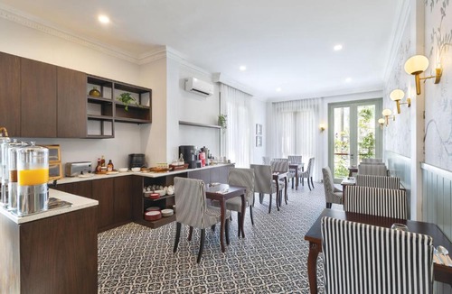 Jakarta Hotel | ARTOTEL Casa Hangtuah