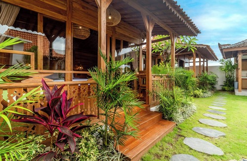 Singakerta Villa | Authentic 4BR Santuary Traditional Joglo House in Bali's Cultural Heart