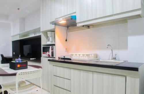 Cikarang Apartment | Azalea Suites Cikarang Studio Apartment with Bathtub By Travelio