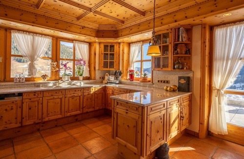 Untertschern Villa | Bad Kleinkirchheim Lush and Spacious Villa with Indoor Pool and Wellness - Seven Bedroom Villa