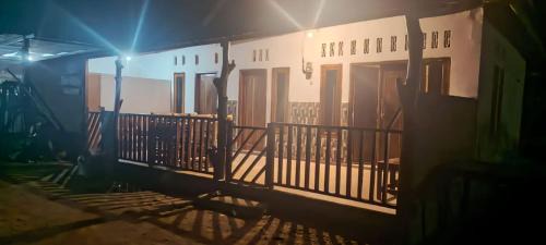 Gili Gede House | Bale Hendi