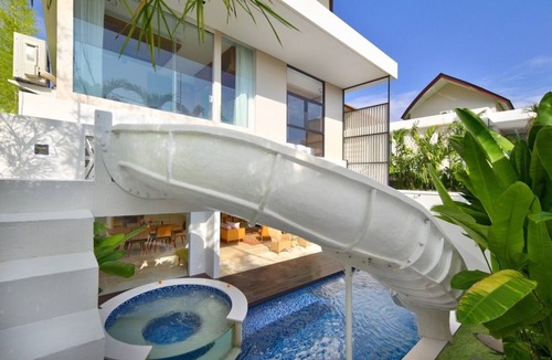 Dewi Sri Villa | Bali 3BR Villa with Fun Waterslide