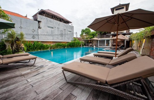 Petitenget Hotel | Bali Ayu Hotel & Villas 10 Minutes Walking Distance to the Beach