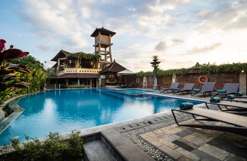 Petitenget Hotel | Bali Ayu Hotel & Villas 10 Minutes Walking Distance to the Beach