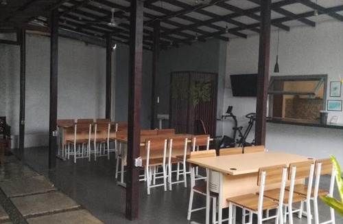 Sorong Bed & Breakfast | Baronda Homestay