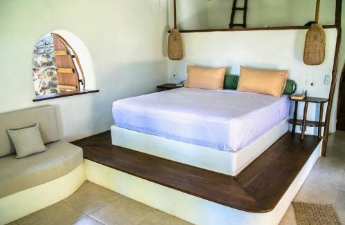 Sumbawa Barat Villa | Beach-Front Sumbawa Surf House